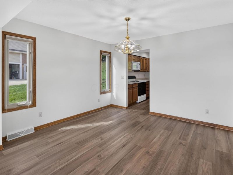 672 Alpine Circle, Heath, OH 43056 Photo 14