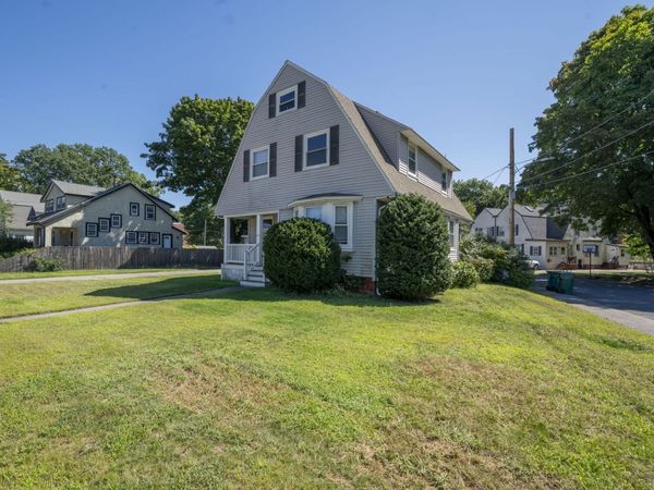 121 Oakland St, Mansfield, MA 02048