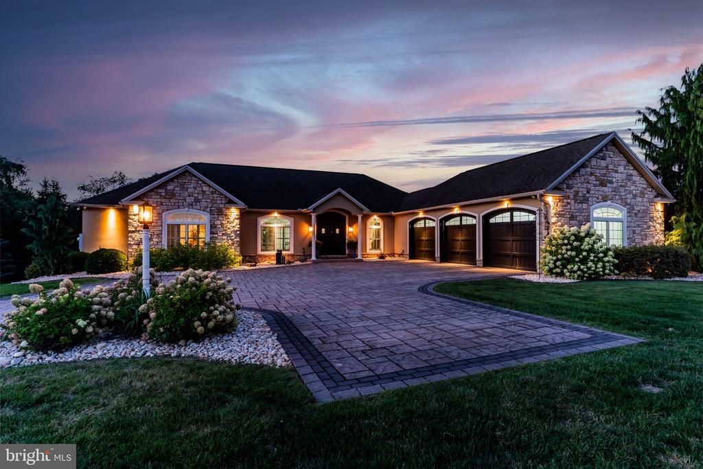 6208 Lookout Drive, Mechanicsburg, PA 17050 Main Photo