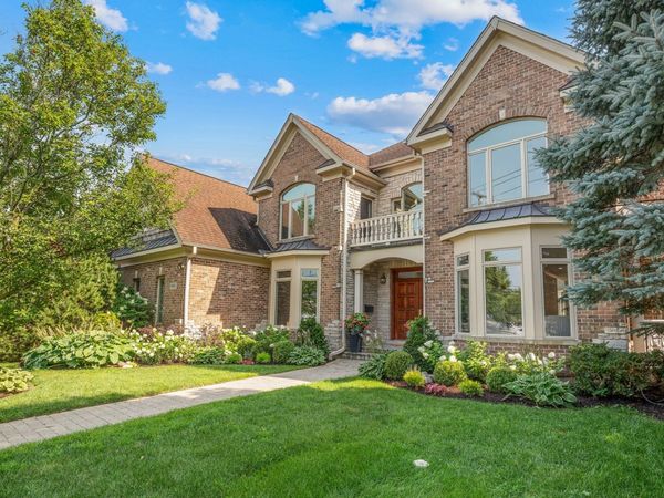 2303 Old Glenview Road , Wilmette, IL 60091