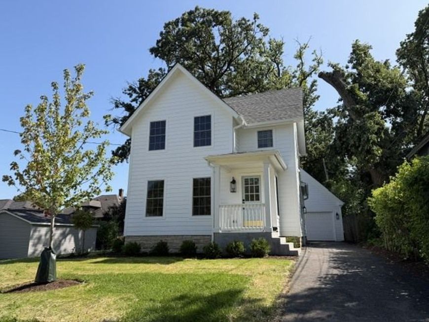Main Photo