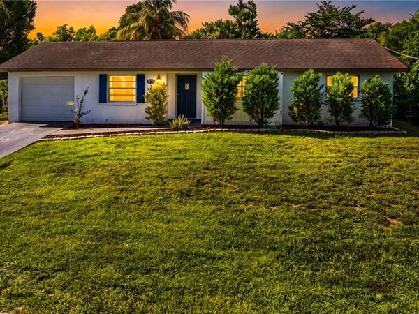 7416 Pine DR, FORT MYERS, FL 33967