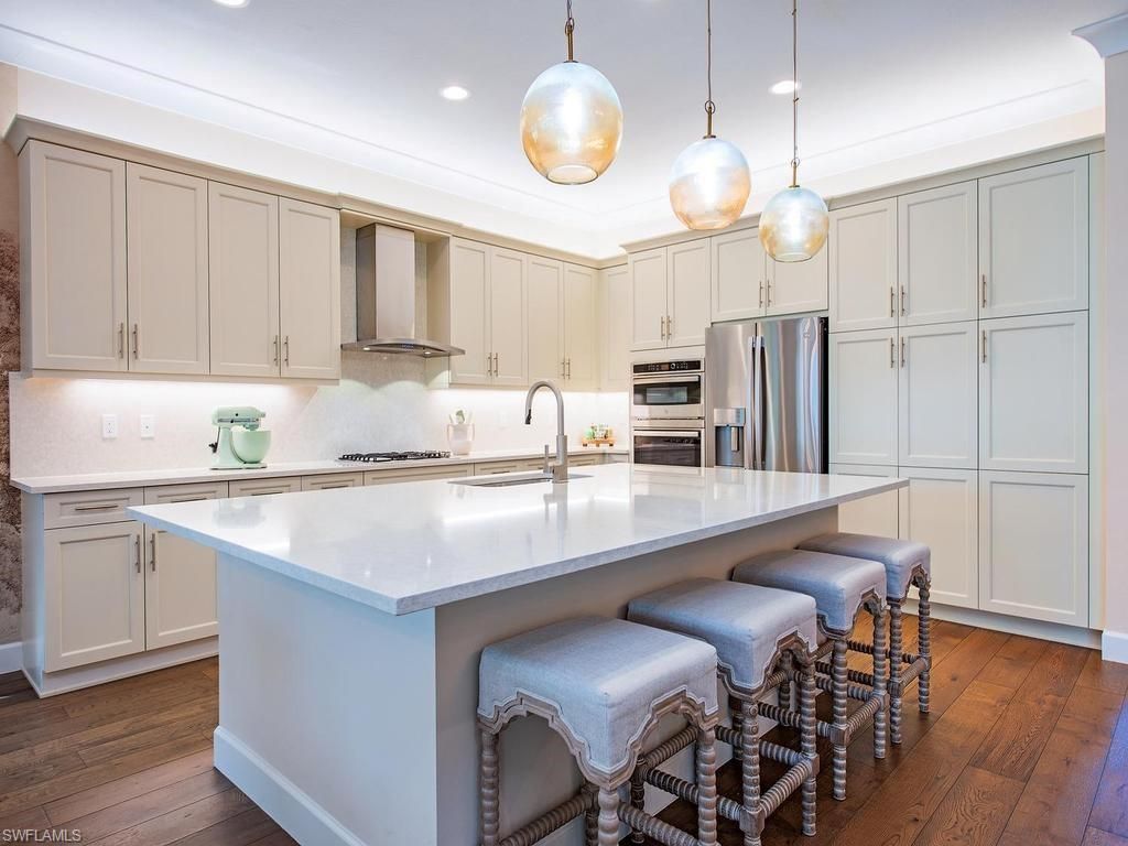 12058 Mimosa St, Naples, FL 34120 Photo
