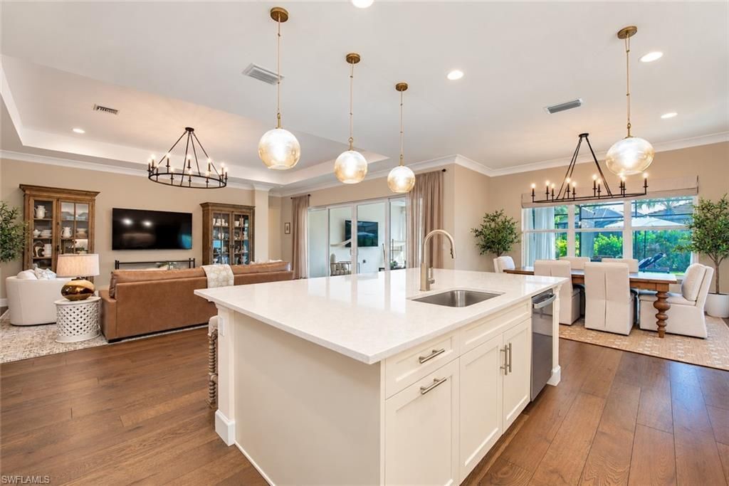 12058 Mimosa St, Naples, FL 34120 Photo