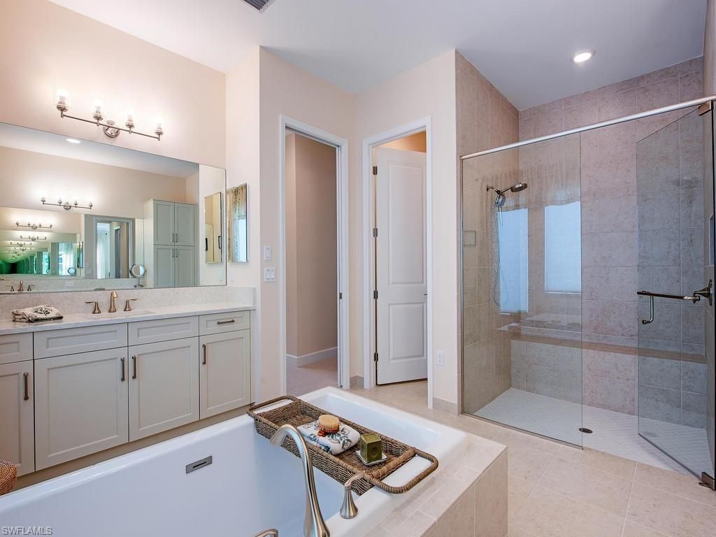 12058 Mimosa St, Naples, FL 34120 Photo