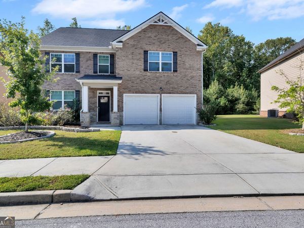 3152 Hawthorn Farm Boulevard, Loganville, GA 30052