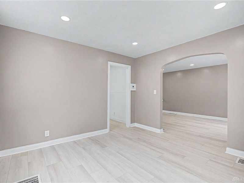 1127 Cedar Avenue, Cincinnati, OH 45224 Photo 14