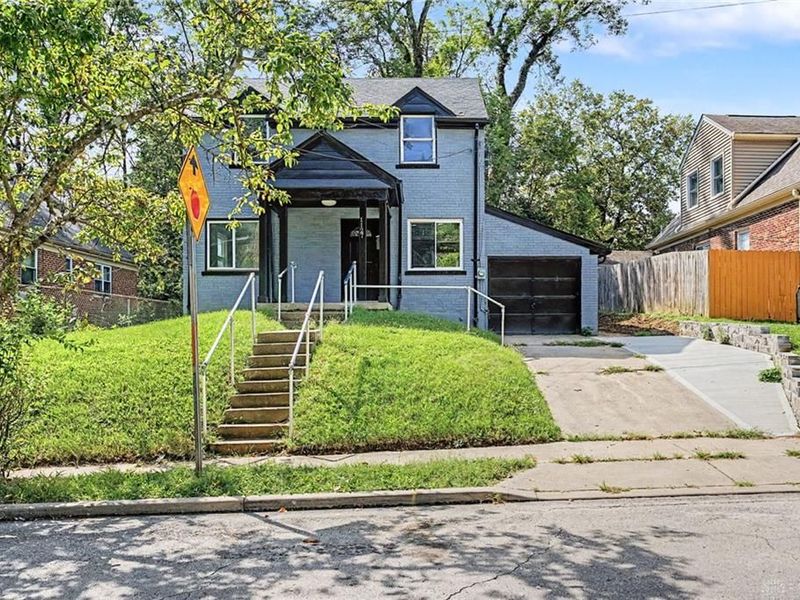 1127 Cedar Avenue, Cincinnati, OH 45224 Photo 4