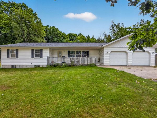 911 Scott Drive, Cadillac, MI 49601