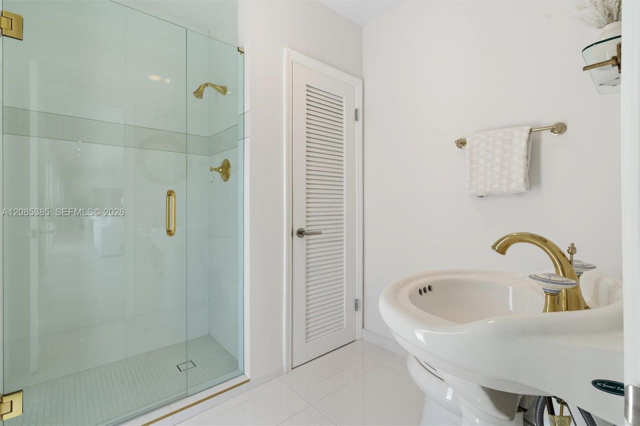 3061 NE 39th St, Fort Lauderdale, FL 33308 Photo