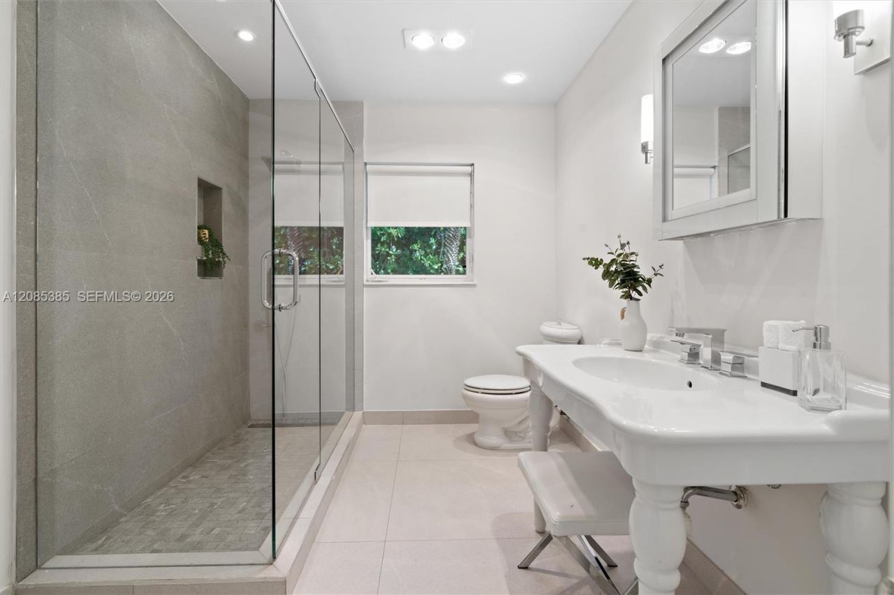 3061 NE 39th St, Fort Lauderdale, FL 33308 Photo