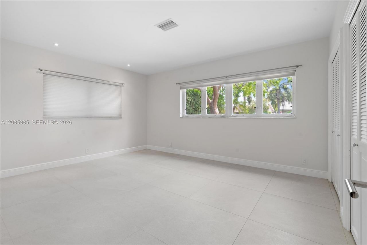 3061 NE 39th St, Fort Lauderdale, FL 33308 Photo