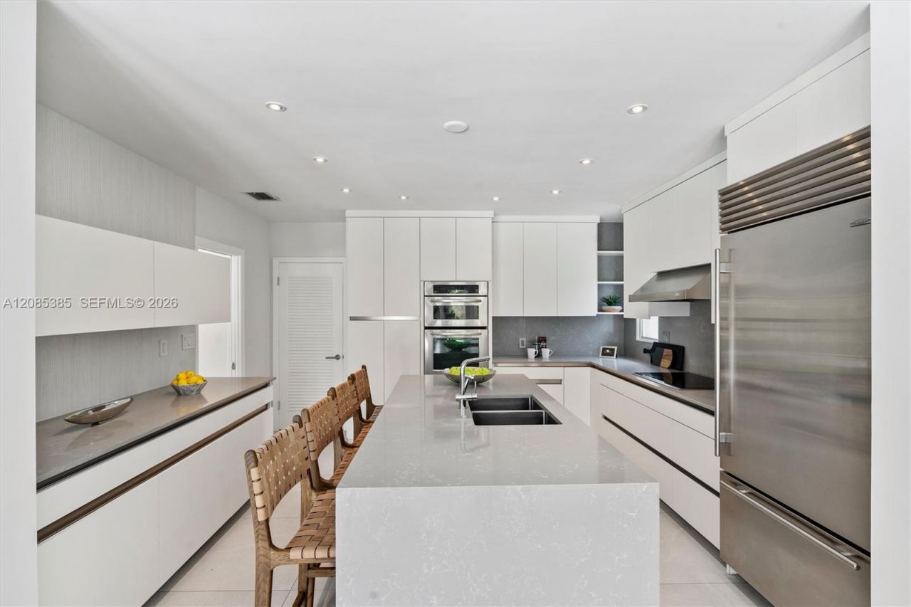 3061 NE 39th St, Fort Lauderdale, FL 33308 Photo
