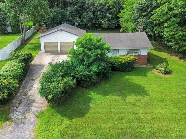 38 Sams Path, Rocky Point, NY 11778