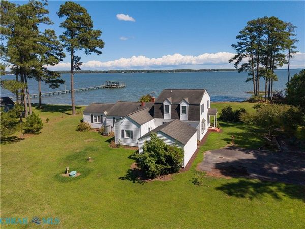 6557 Tappan Lane , Gloucester, VA 23061