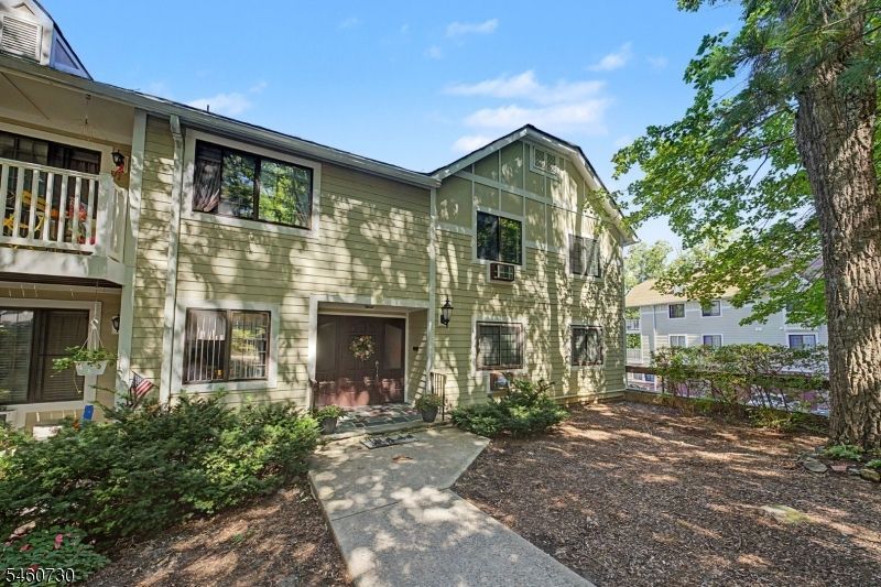 6 F Foxwood Dr, Morris Plains, NJ 07950 Main Photo