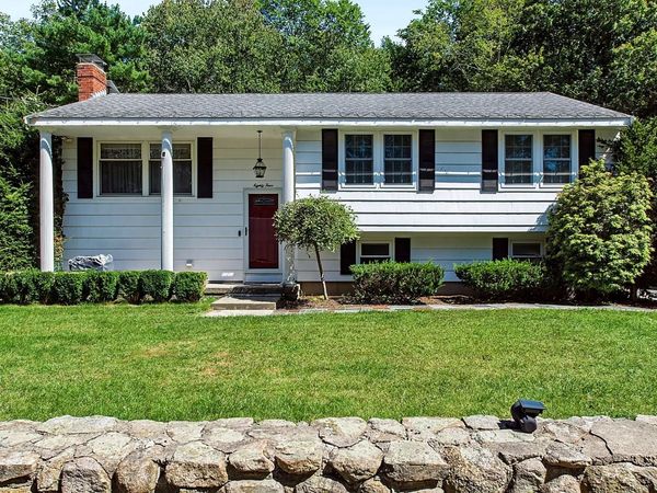 84 Lincoln St, West Bridgewater, MA 02379