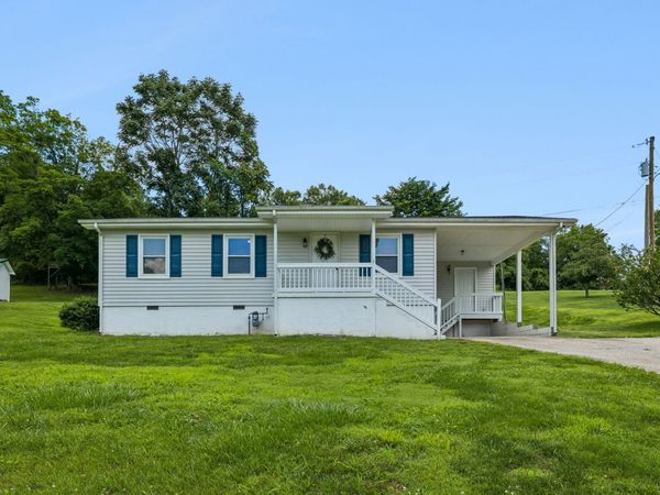 14 Morris Ln, Pleasant Shade, TN 37145