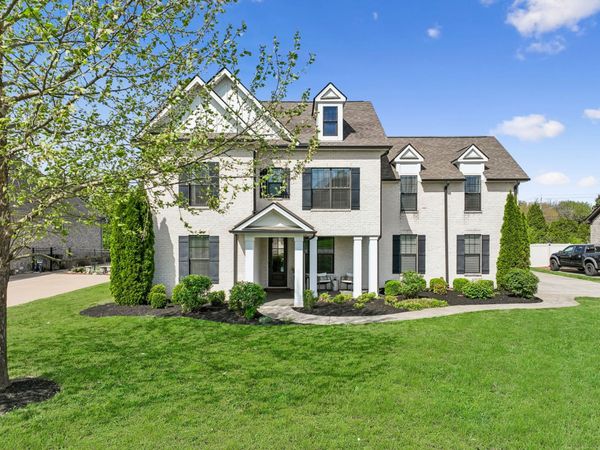 2833 Battleground Dr, Murfreesboro, TN 37129