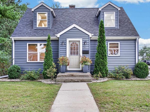 491 E Main Street, Evansville, WI 53536