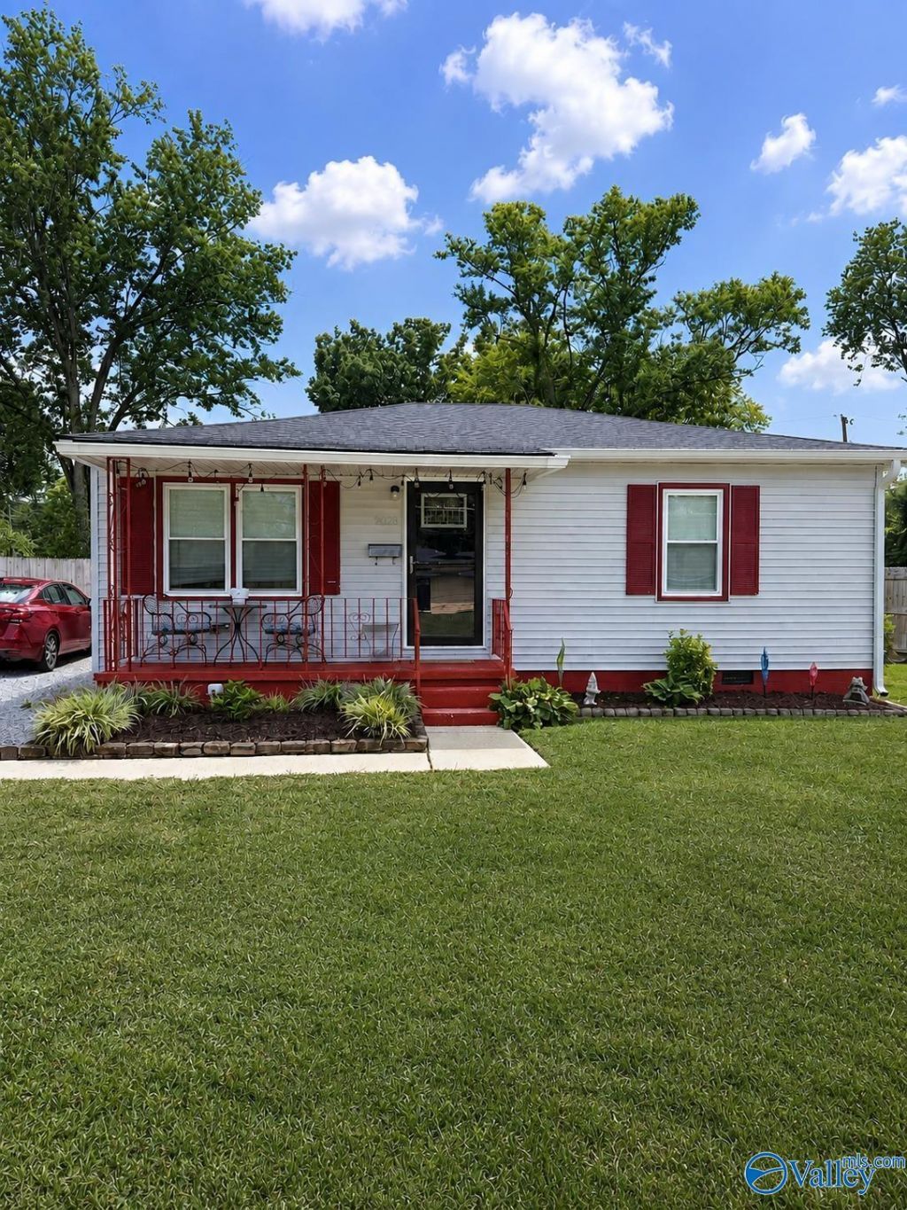 1828 Oakwood Avenue Ne, Huntsville, AL 35811 Main Photo