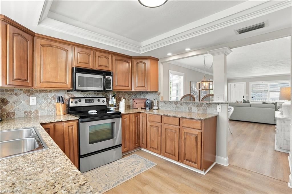 1100 8th Ave S, Unit 210B, Naples, FL 34102 Photo