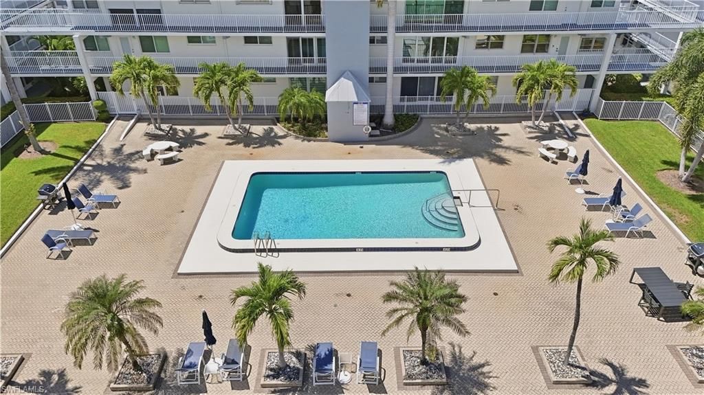 1100 8th Ave S, Unit 210B, Naples, FL 34102 Photo