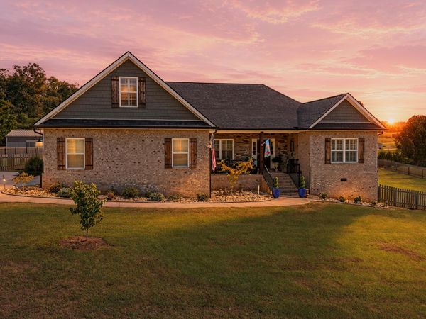 5004 Candlewood Court, Maryville, TN 37804