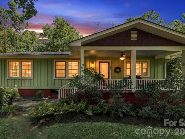 33 Pinecroft Road, Asheville, NC 28804