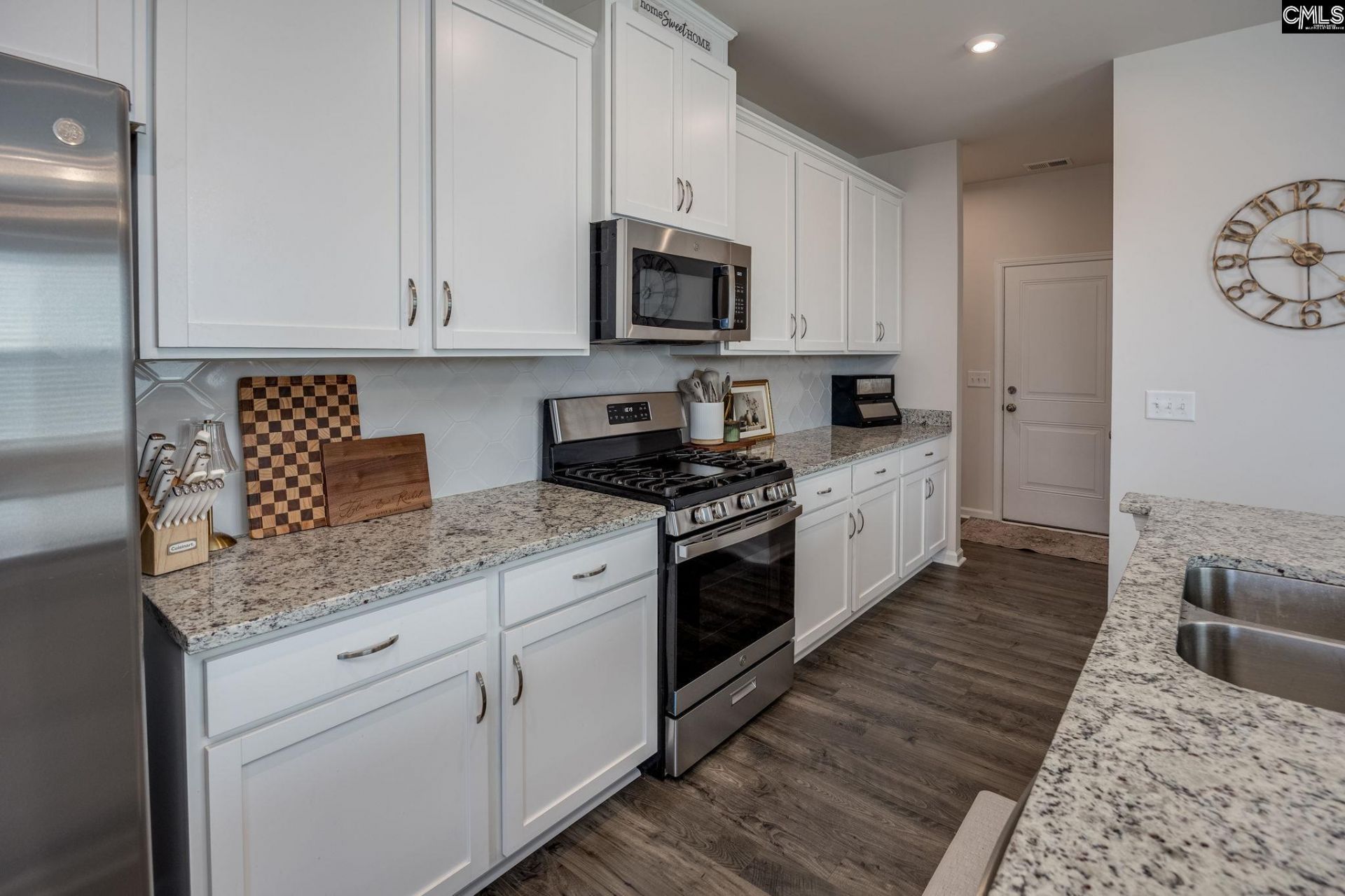 818 Skytop Lane  Photo 17