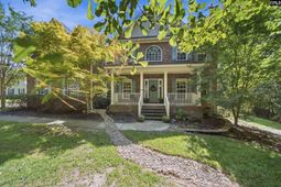 718 Sparrow Hawk Court photo 4