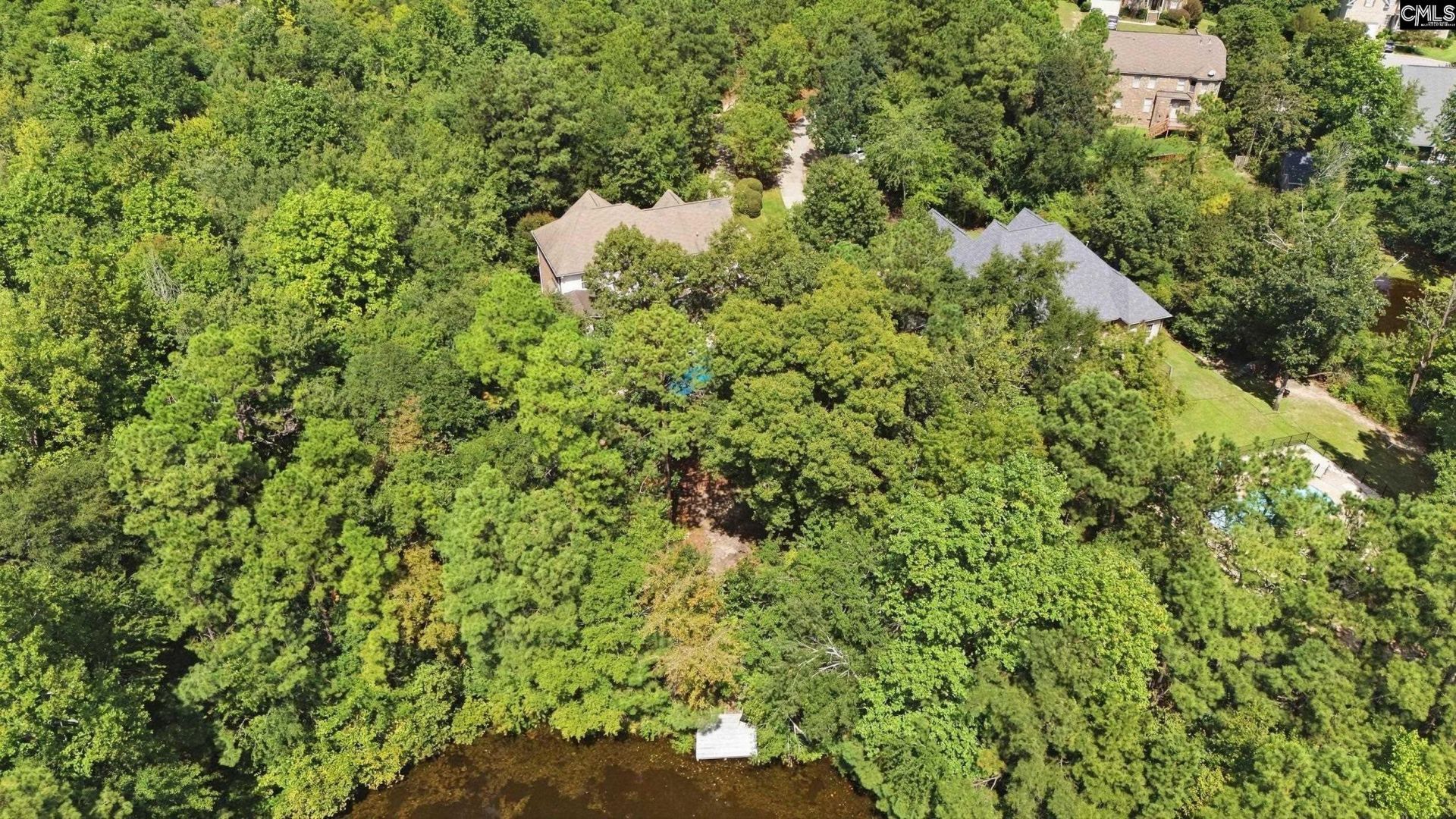 718 Sparrow Hawk Court Photo 32