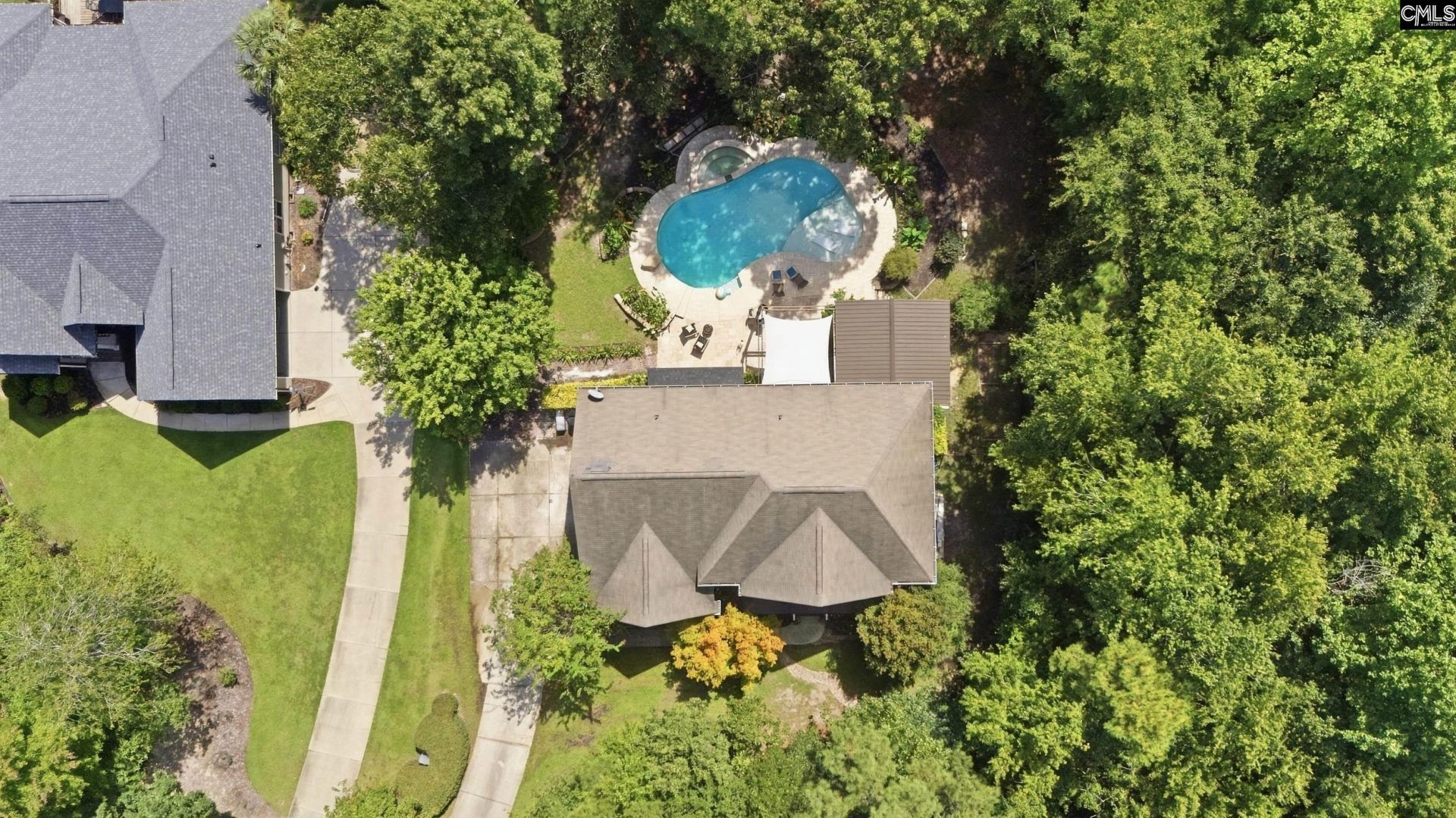 718 Sparrow Hawk Court Photo 36