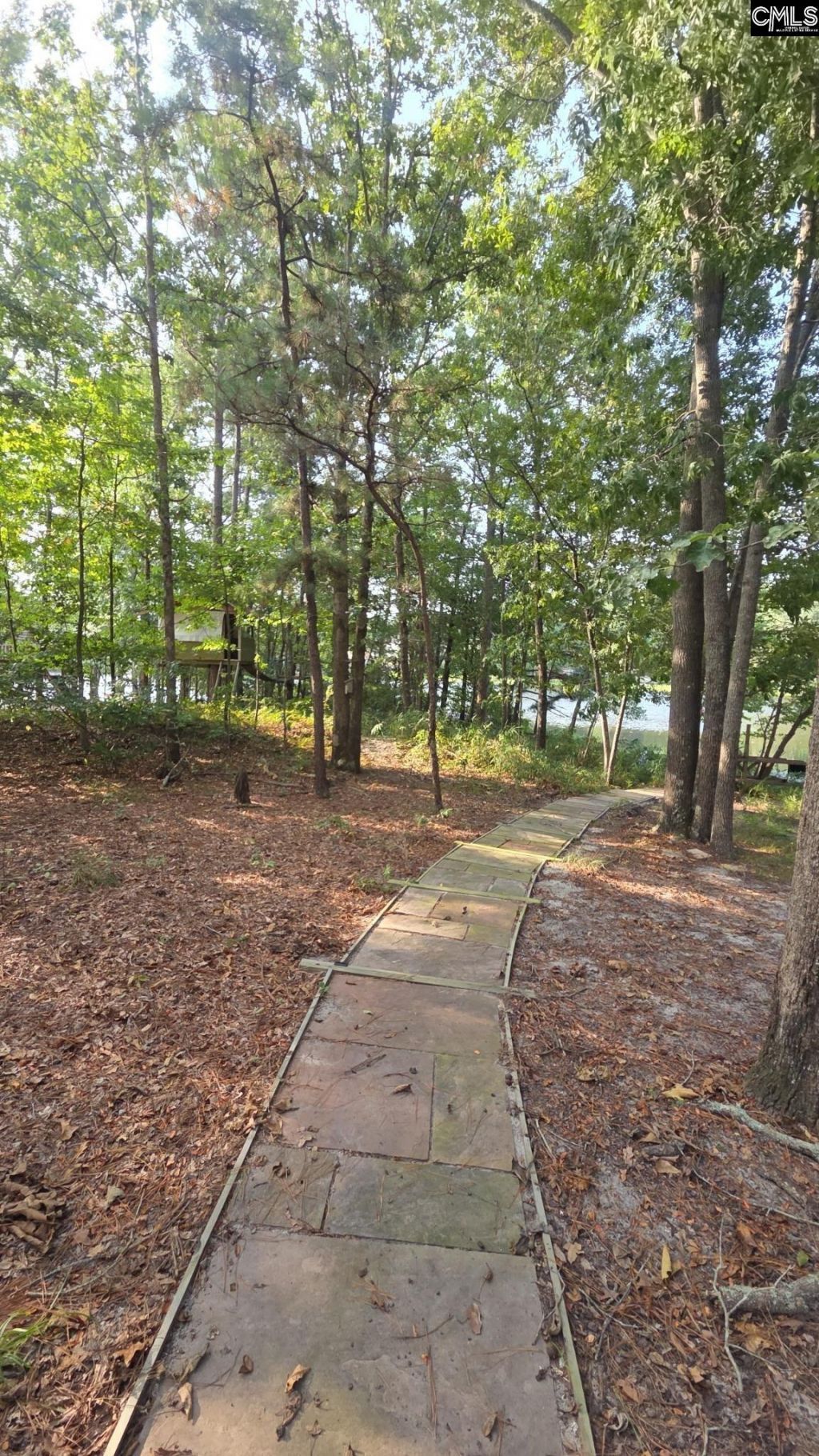 718 Sparrow Hawk Court Photo 38