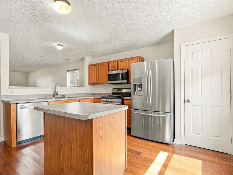 8003 Beardsley Avenue, Blacklick, OH 43004 Photo 5