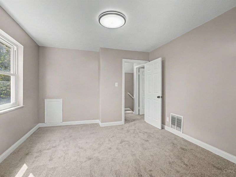 1127 Cedar Avenue, Cincinnati, OH 45244 Photo 24