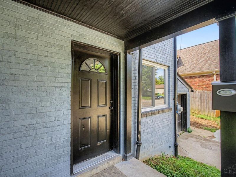 1127 Cedar Avenue, Cincinnati, OH 45244 Photo 9