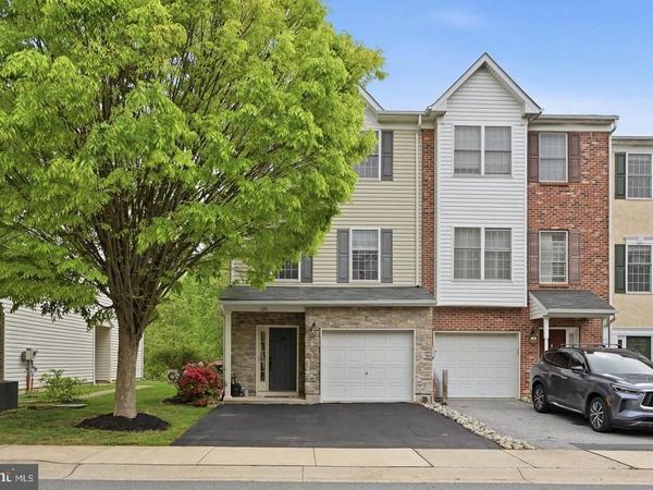 121 PUMPKIN PATCH LANE, HOCKESSIN, DE 19707