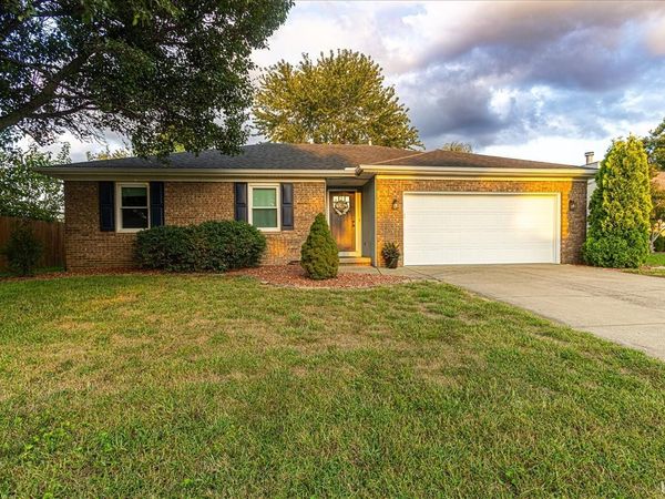 5044 Sequoia Drive, Newburgh, IN 47630