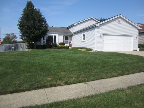 6 Carol Ann Drive , Streamwood, IL 60107