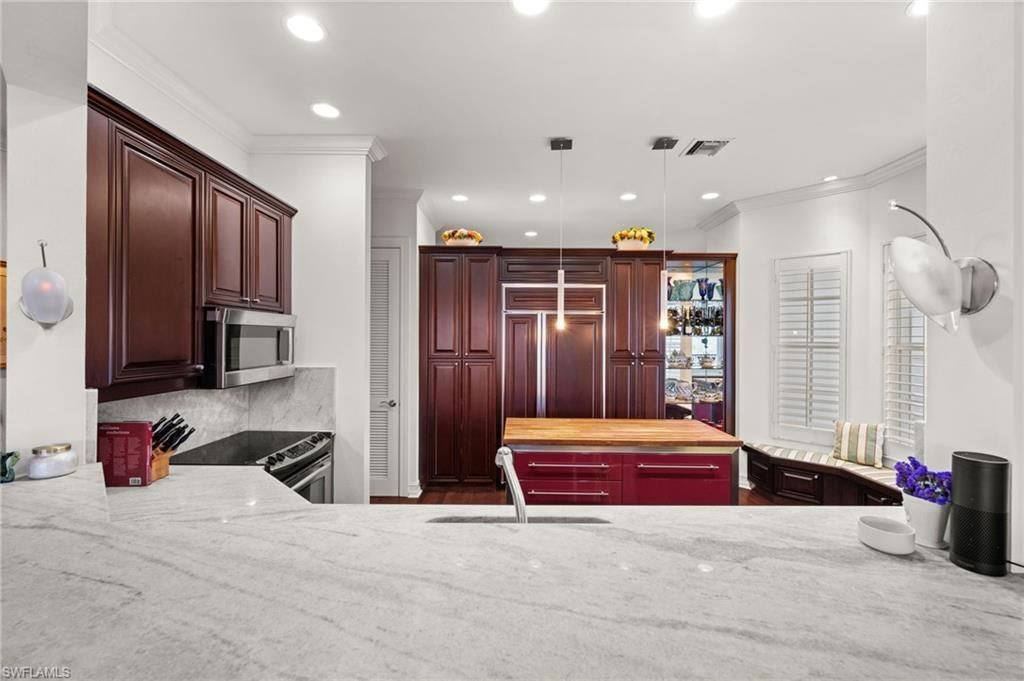 5045 Blauvelt Way, Unit 201, Naples, FL 34105 Photo