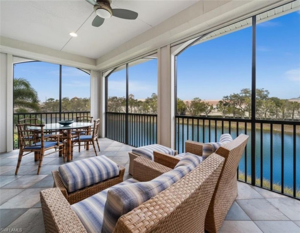 5045 Blauvelt Way, Unit 201, Naples, FL 34105 Photo