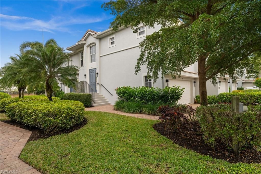 5045 Blauvelt Way, Unit 201, Naples, FL 34105 Photo