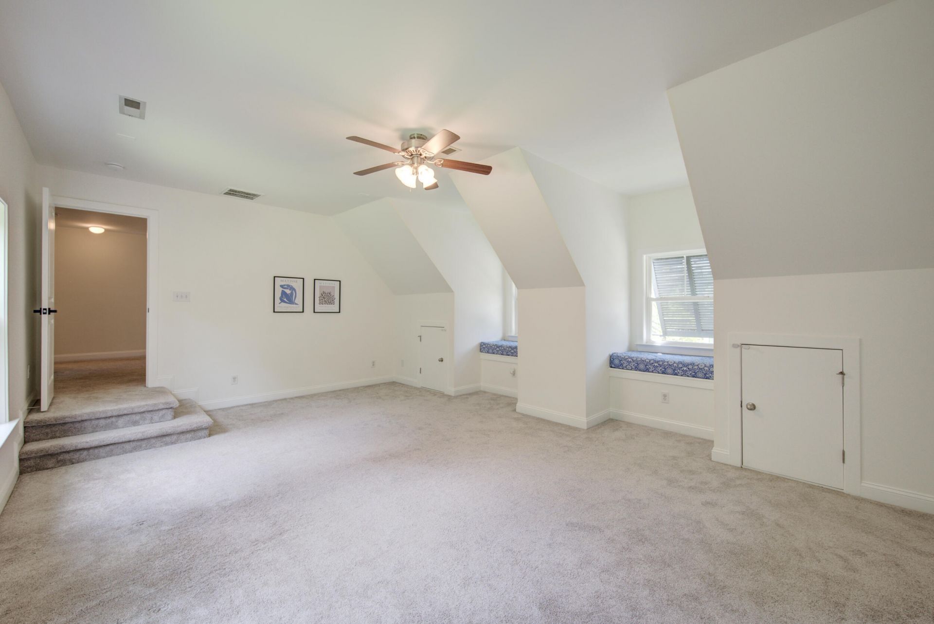 1299 Segar Street Photo 32