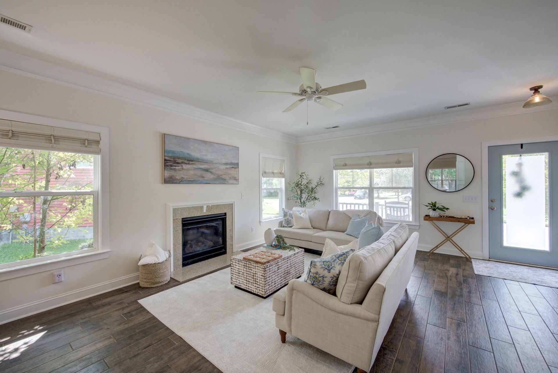 1299 Segar Street Photo 4