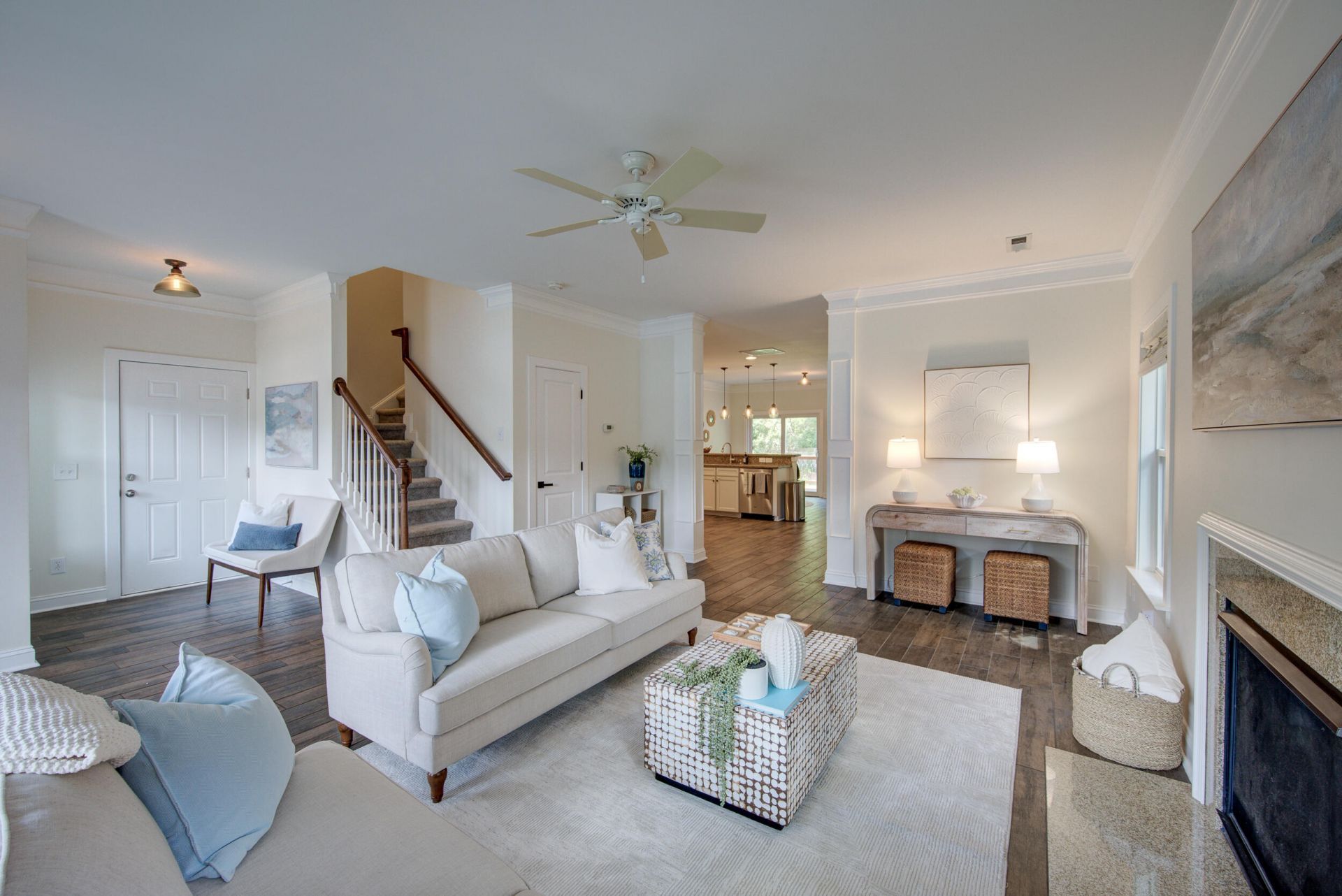 1299 Segar Street Photo 5