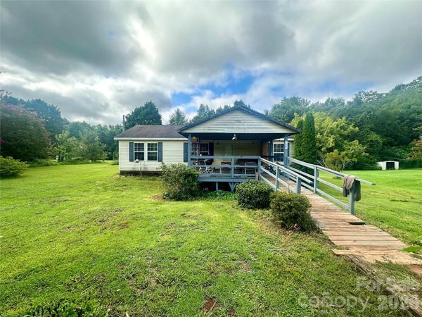 226 Flat Rock Drive, Lincolnton, NC 28092
