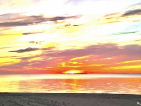6845 Crystal Shores Drive, Caseville, Mi 48725