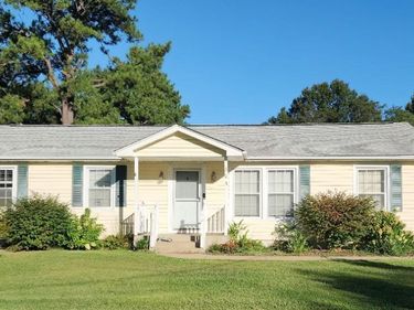 305 MIMOSA AVENUE, COLONIAL BEACH, VA 22443