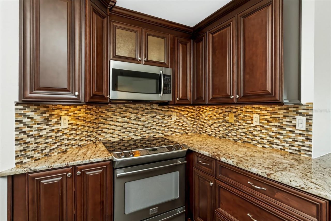 6191 Bahia Del Mar Boulevard, Unit 202, Saint Petersburg, FL 33715 Photo